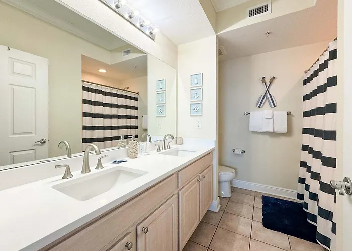 Crystal Tower 1408 Beachside Pool-lazy River-super Views-free Service Apartment